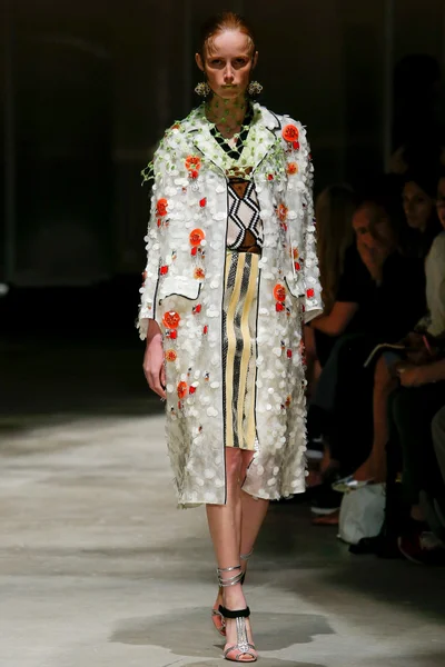 Look 45